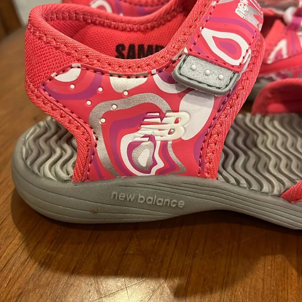 New Balance Kids Poolside Sandal shoes new Size 12 Toddlers Girls
